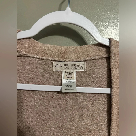 Barefoot Dreams cozy chic ultra lite wrap one size plus - Picture 2 of 4